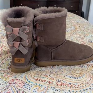 Ugg Ladies Bailey Bow II boots